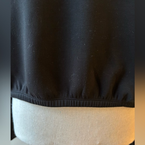 SPANX AirEssentials Crop Hoodie Size Medium Like New - Picture 6 of 9